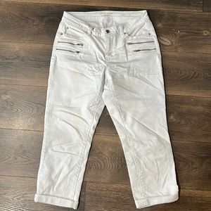 Jennifer Lopez Capri white jeans size 10